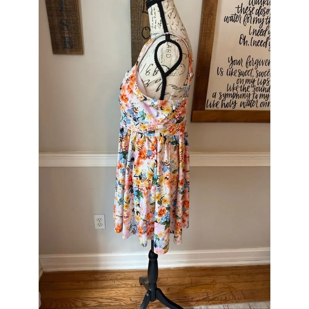 BloomChic womens floral